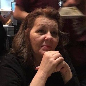 Meet your Posher, Debbie